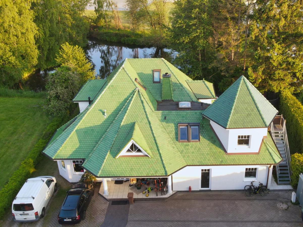 Moderne Maisonette-Wohnung Am Karpfenteich; Modern Apartment With View Of The Carp Pond Barmstedt المظهر الخارجي الصورة