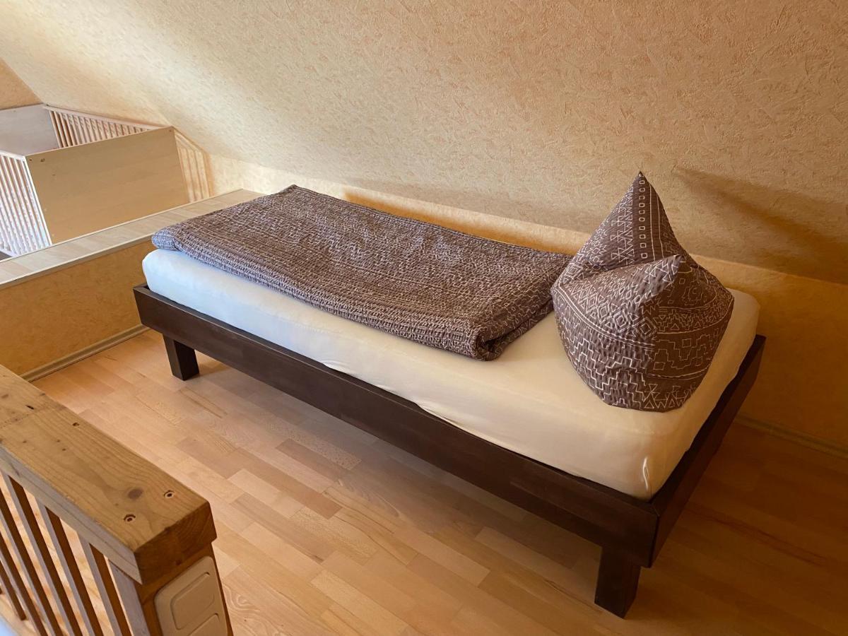 Moderne Maisonette-Wohnung Am Karpfenteich; Modern Apartment With View Of The Carp Pond Barmstedt المظهر الخارجي الصورة