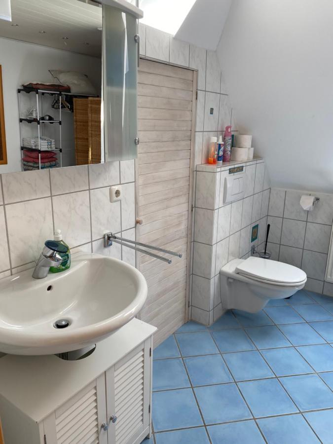 Moderne Maisonette-Wohnung Am Karpfenteich; Modern Apartment With View Of The Carp Pond Barmstedt المظهر الخارجي الصورة